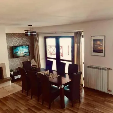 Dom Nad Jeziorem - Mazury Apartment *