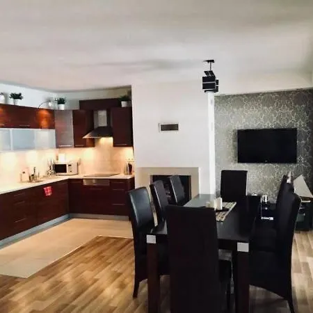 Dom Nad Jeziorem - Mazury Apartment *